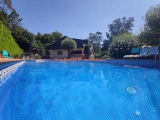Maison à Ponteareas. Ref 2914 chalet 5 dorm. con jardín y piscina muy próximo mondari