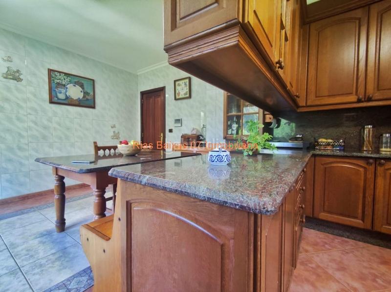 Foto 01b4e6b6-5b8a-4cdd-8ebe-22a541b174c5. Casa ref 2914 chalet 5 dorm. con jardín y piscina muy próximo mondariz balneario en Ponteareas