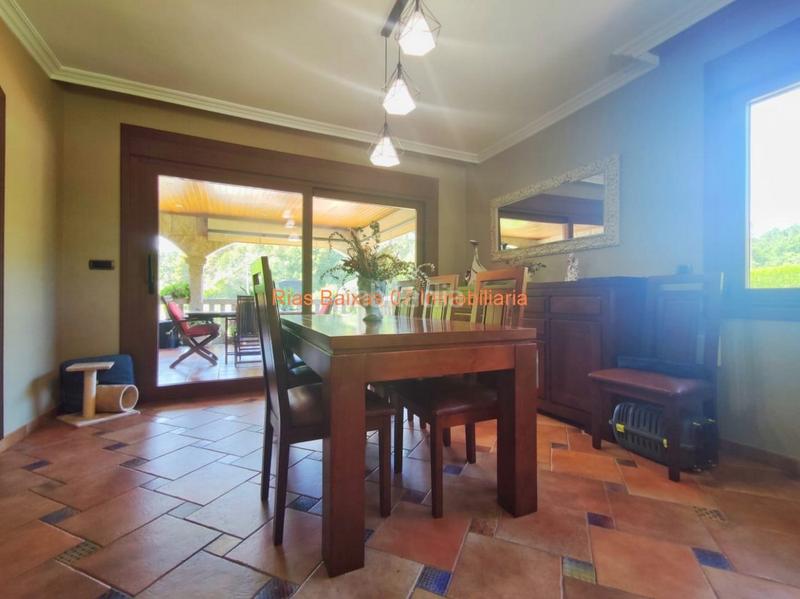 Foto ced6e1ed-3afd-41d8-b264-5bb3b139b8e2. Casa ref 2914 chalet 5 dorm. con jardín y piscina muy próximo mondariz balneario en Ponteareas