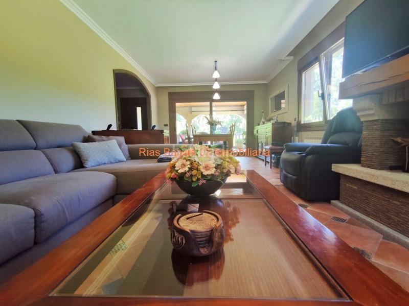Foto e538ca70-30e1-4a84-85b1-f5cb2eee689b. Casa ref 2914 chalet 5 dorm. con jardín y piscina muy próximo mondariz balneario en Ponteareas