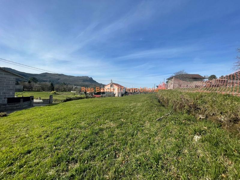 Foto b02eed76-cf65-4ba5-9723-2870619bd6f2. Wohngrundstück in Valadares - Beade Vigo