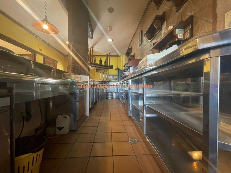 Foto df1a27ff-f04b-47fa-9d0c-6e4b6bbdf25d. Local comercial ref 2981 local comercial destinado a bar puxeiros en Mos
