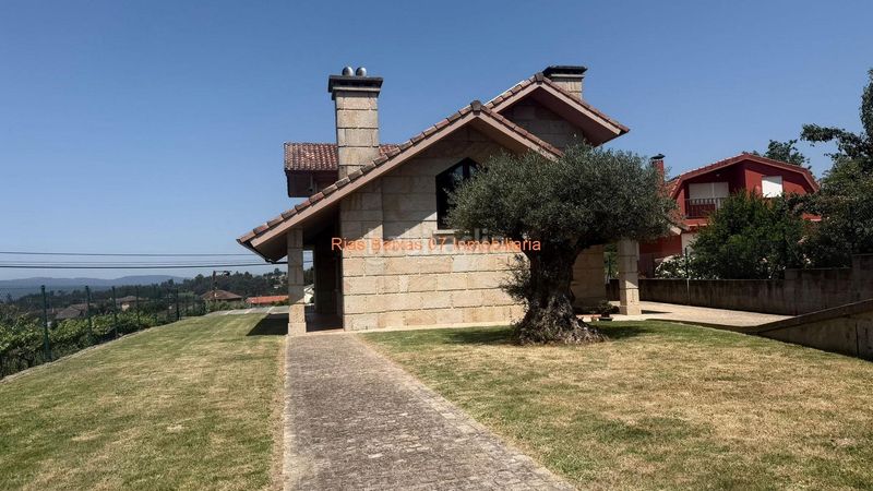 Foto ad91df0c-ae21-43f6-8812-95ac77ac75b4. Casa amb calefacció aparcament a Neves (As)