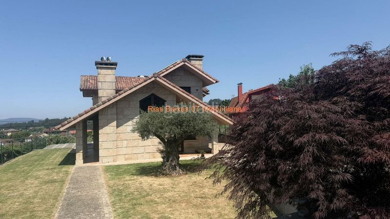 Foto cf00e039-99ba-4020-aec7-a42296e089a0. Casa amb calefacció aparcament a Neves (As)