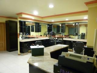 Local commercial à Soutomaior. Ref 2144 centro peluqueria ,estetica y solarium posibilidad de c