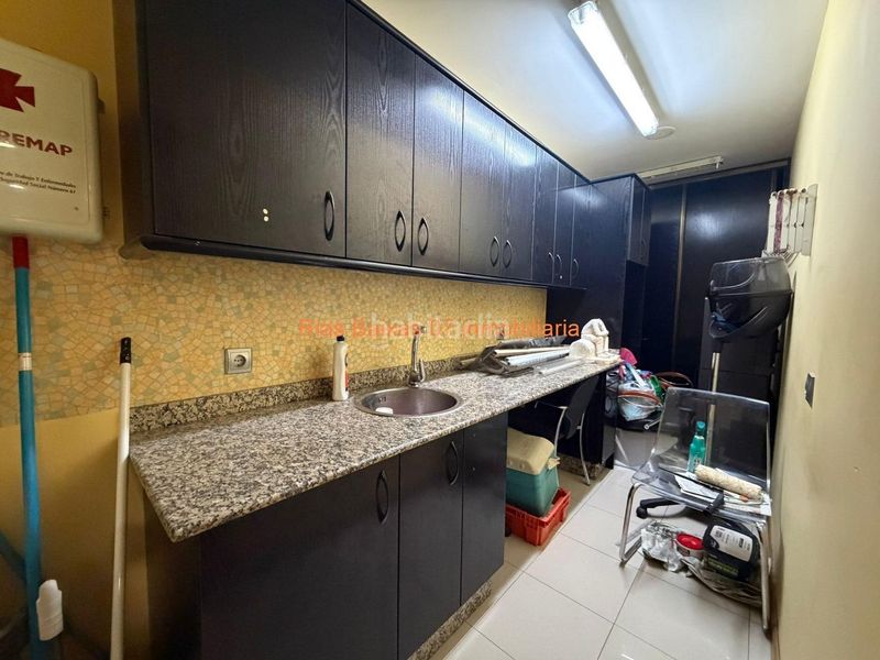 Foto 072286e3-4de9-4112-9a0c-fa73fe1cca9f. Local comercial ref 2144 peluquería con posibilidad de conversión a vivienda arcade centro en Soutomaior