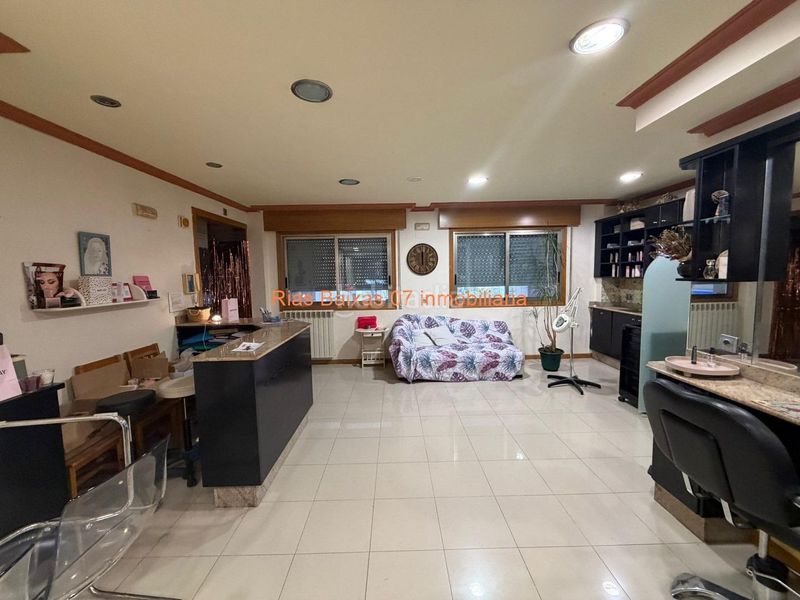 Foto 6354c91a-0b24-44cb-8254-12befd2a311d. Local comercial ref 2144 peluquería con posibilidad de conversión a vivienda arcade centro en Soutomaior