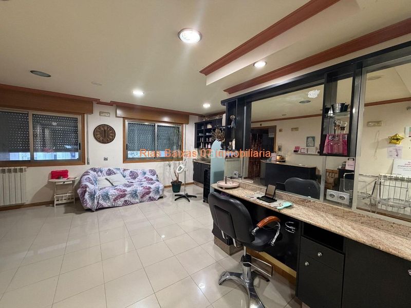 Foto a55993bf-9f99-4ac6-988d-61902ddad604. Local comercial ref 2144 peluquería con posibilidad de conversión a vivienda arcade centro en Soutomaior