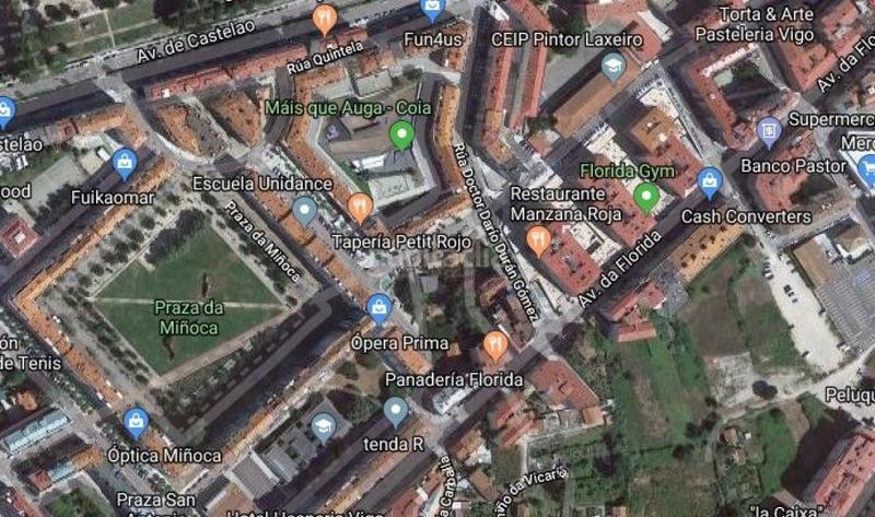 Foto ff0d2cc3-4de8-41c2-801f-585340be9227. Locale commerciale in As Travesas - Balaidos Vigo