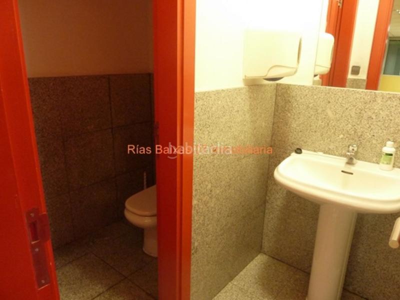 Foto b966953f-9498-4883-85bf-5c3c75b9ff92. Geschäftsraum in Plaza de la industria Vigo