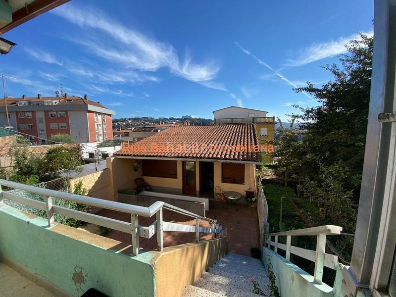 Foto 8730a9e8-e614-4615-b499-b7894016a636. Casa con parcheggio in Lavadores Vigo