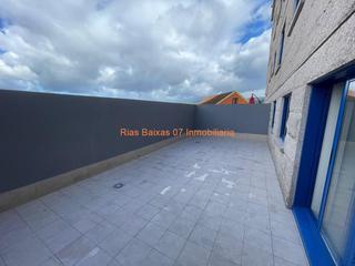 Piso en Soutomaior. Ref 4188 amplio piso 3 dorm. con terraza de 37m2 , garaje y tras