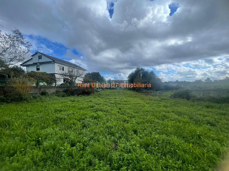 Foto 8fefcbbf-16bd-4b61-8191-4f588559d318. Terreno residencial ref 4195 solar 1059m2 zona guizan en Mos