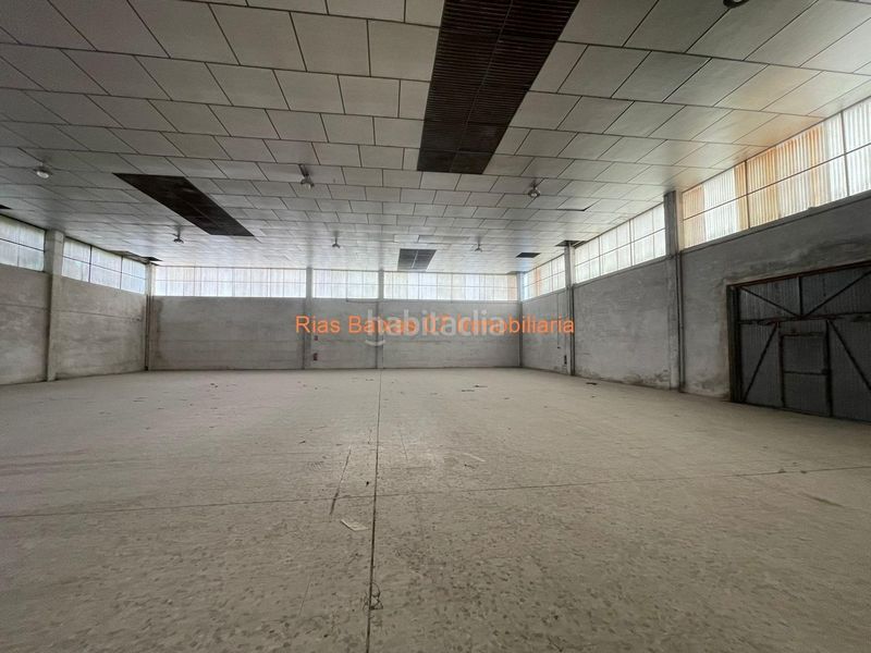 Foto 497c2319-354a-4a49-9b79-314cf33ebdfa. Location bâtiment à usage industriel dans Mos