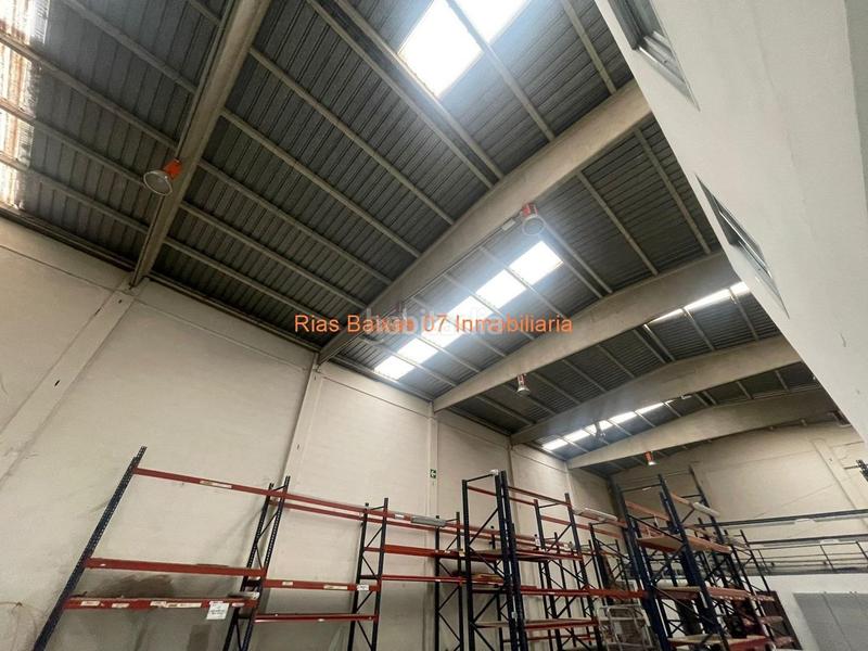 Foto ac8654b1-5615-4893-82ba-5256530077a4. Alquiler nave industrial ref 4228 nave industrial 560m2 con amplias oficinas en Vigo