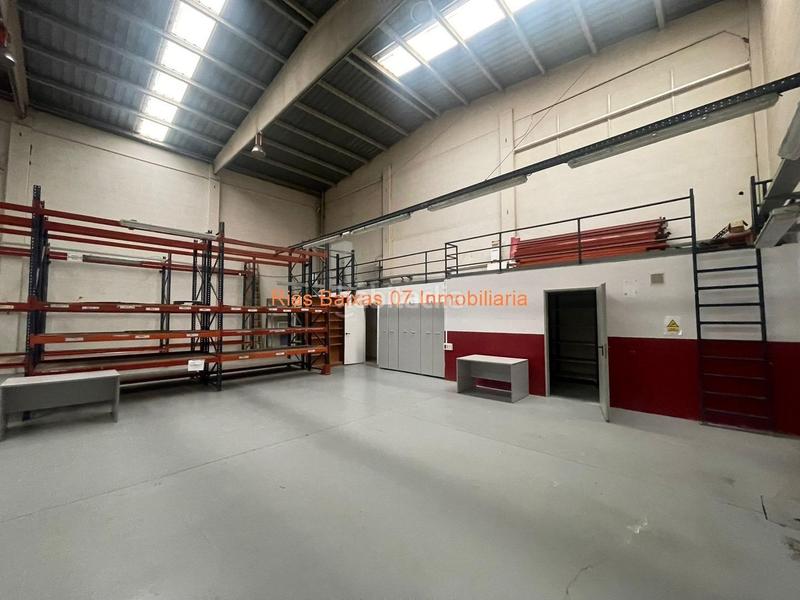 Foto 7d276d61-b263-4867-98d8-f6f24d2ee5b6. Lloguer nau industrial a Comesaña - Matamá Vigo