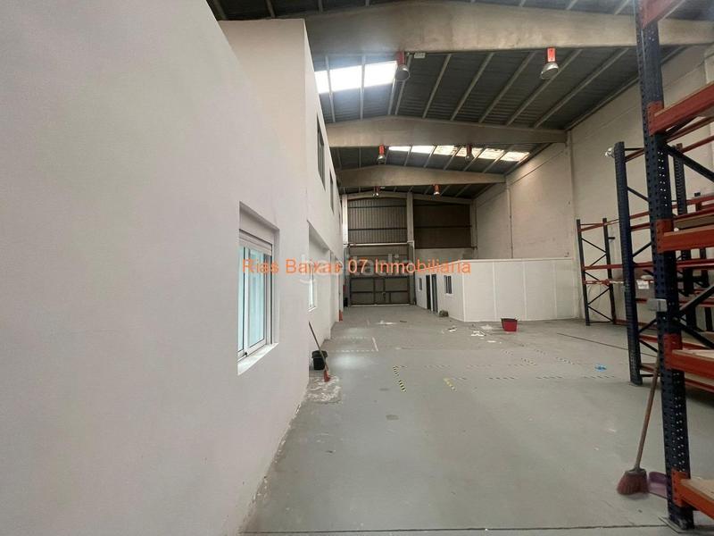 Foto bc69c89c-94a0-430c-a710-fc5b3dd07dc9. Location bâtiment à usage industriel dans Comesaña - Matamá Vigo