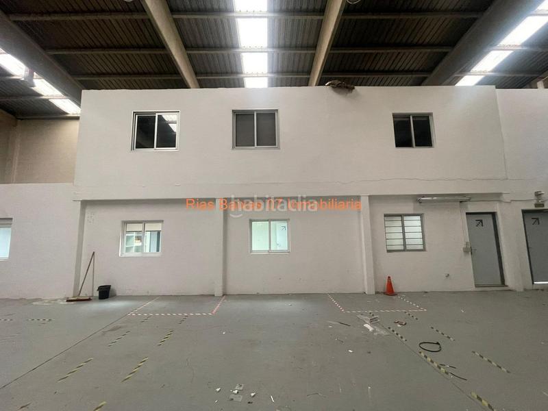 Foto 6461be68-be02-46e8-8e05-c6fda0a71f5f. Rent industrial building in Comesaña - Matamá Vigo