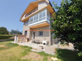 Casa a Mos. Ref 7002 casa de piedra 3 dorm. con parcela cerrada 678m2  mos