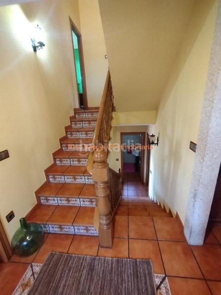 Foto 11a81bbd-c3d3-4504-a376-7ecaa6eda4b8. Casa ref 7004 chalet 4 dorm. con piscina y vistas al mar en Redondela