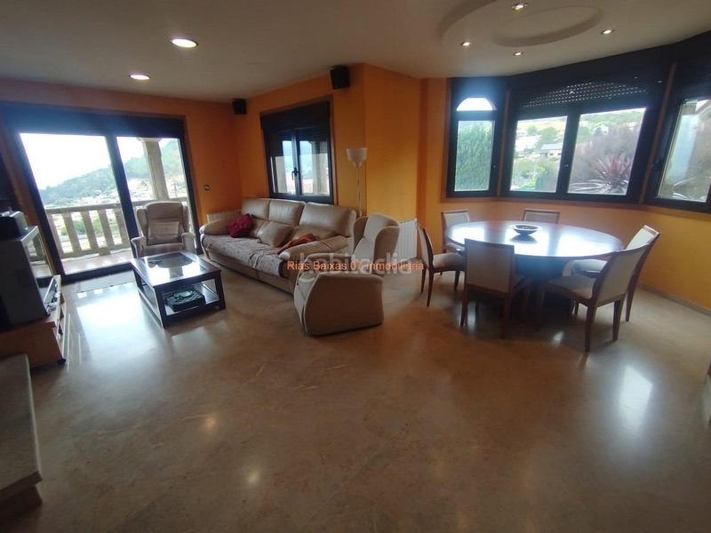 Foto 6e68d675-e540-4ca1-9df2-7d7720263e1b. Casa ref 7005 chalet de piedra 6 dorm. con vistas despejadas zona alta mos mos en Vigo