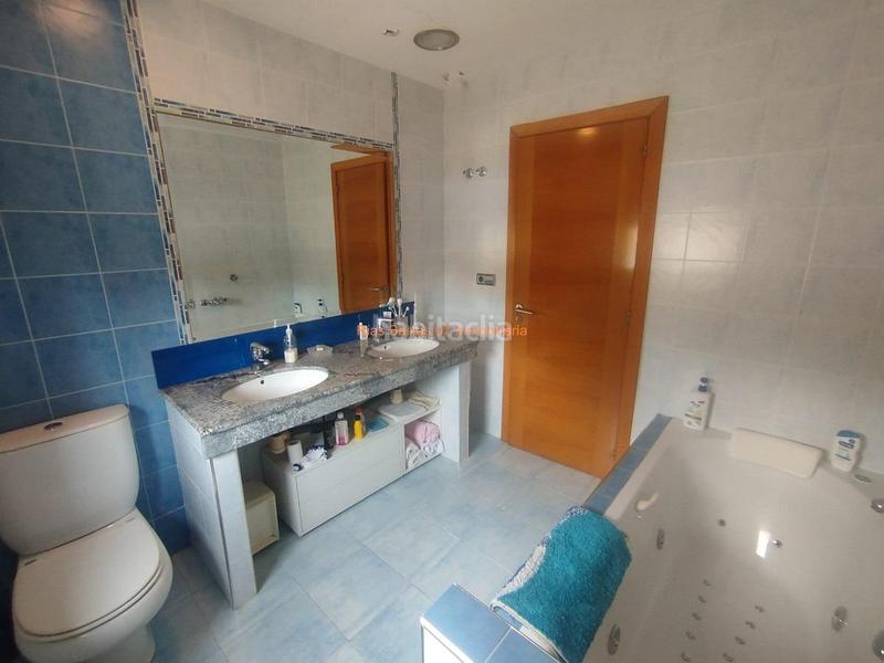 Foto 7b36ea30-416a-4378-8c98-38b72f1c71ee. Casa ref 7005 chalet de piedra 6 dorm. con vistas despejadas zona alta mos mos en Vigo