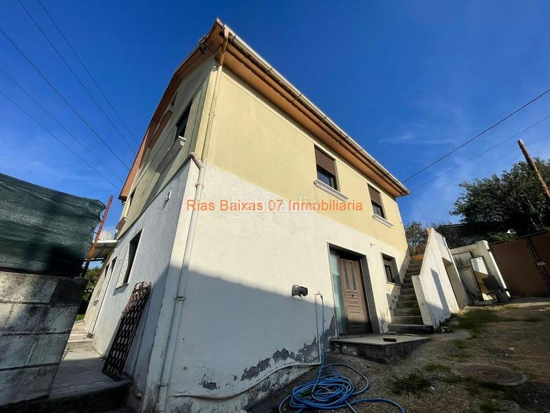 Foto 0e360483-b303-4eeb-9c89-5d7f6f9ad366. House with parking in Mos