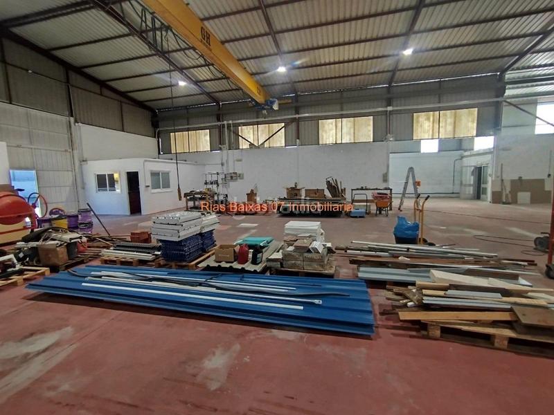 Foto 54be5ce4-550d-45e7-a591-87eea6d55799. Location bâtiment à usage industriel dans Ponteareas