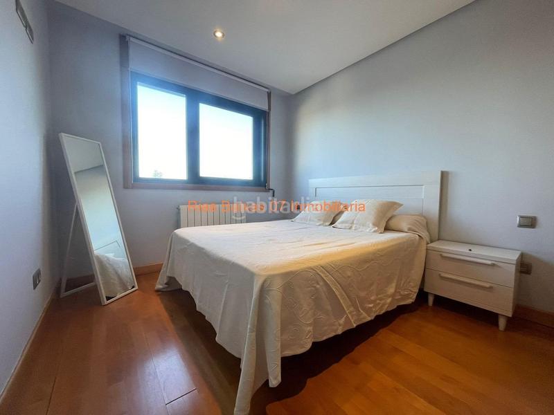 Foto 05f1440f-1175-4cba-b2f6-4199439d5cd7. Miete etagenwohnung mit heizung parking pool in Alcabre Vigo