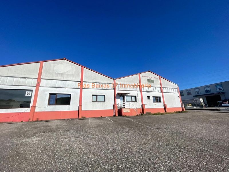 Foto 52cc381e-3b5c-4083-afd6-f4ee8553038e. Location bâtiment à usage industriel dans Mos