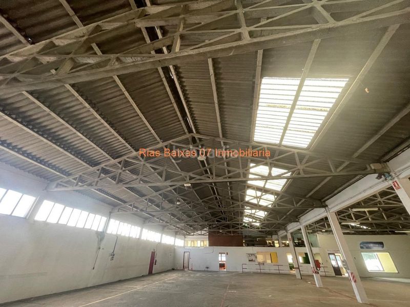 Foto 6eb7853d-1f72-4a6d-b713-7aef5c566c2c. Location bâtiment à usage industriel dans Mos