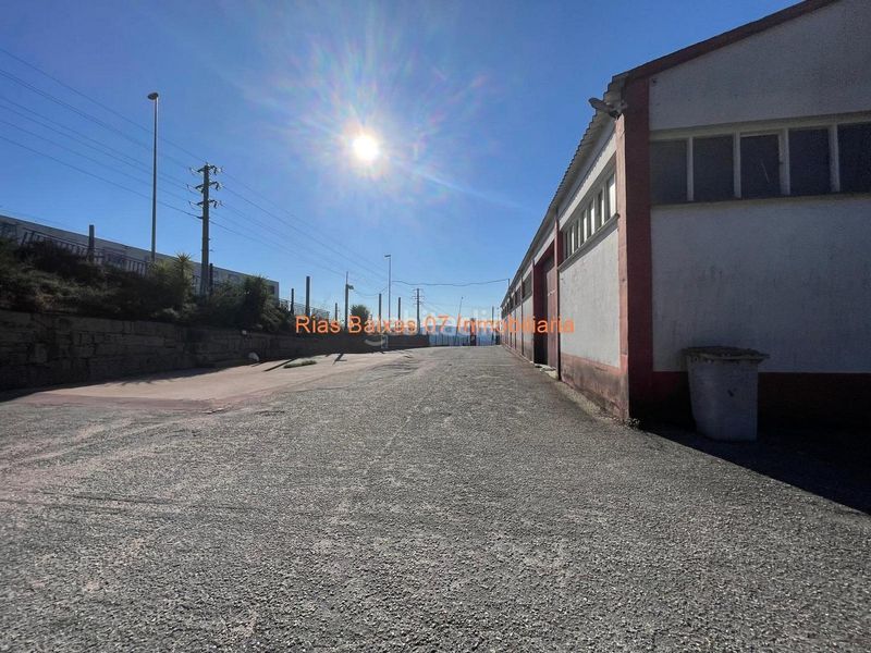 Foto 8e742cd7-e667-43a2-8b38-b203281c6da0. Location bâtiment à usage industriel dans Mos