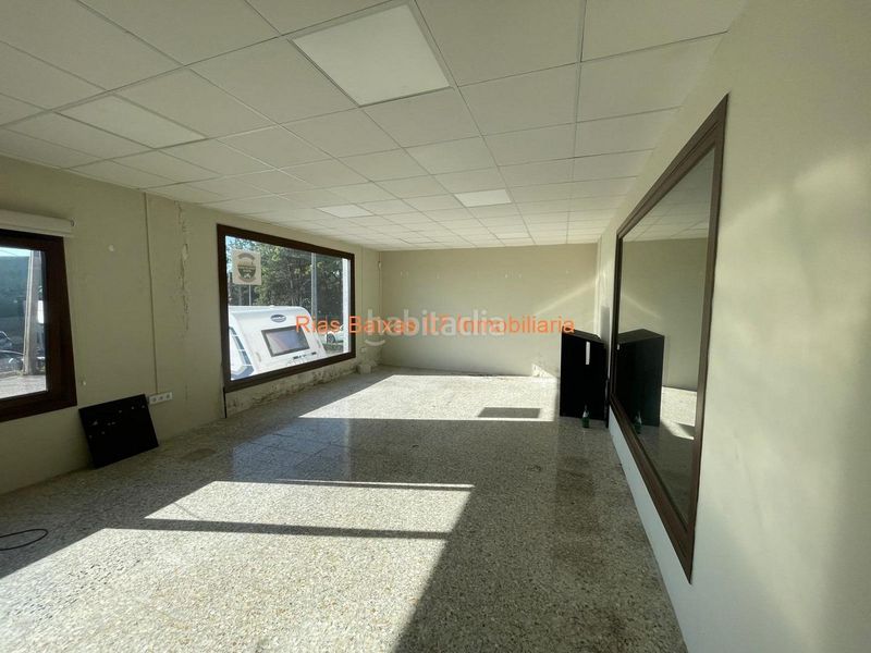 Foto d839d468-a846-423f-a014-08681d6bf441. Location bâtiment à usage industriel dans Mos