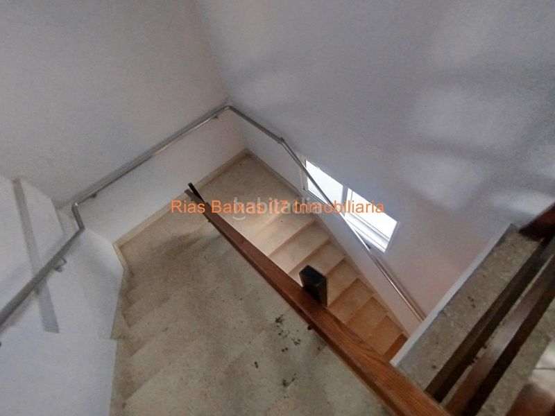 Foto b360aaea-ad7c-41bb-a819-058df7614180. Nau industrial a Comesaña - Matamá Vigo