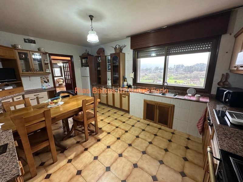 Foto 21460fd7-ee6e-48fb-a152-989ba0e3f2c4. Casa amb aparcament a Porriño (O)