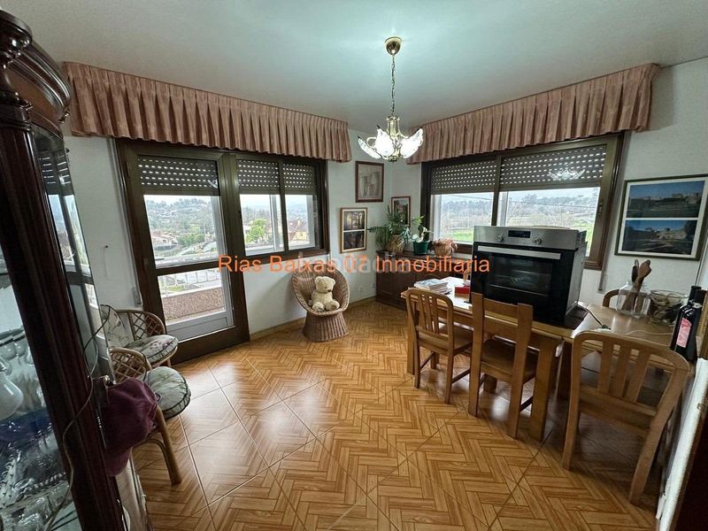 Foto 86850f84-60b5-4d0e-94e0-10b5ae034180. Casa amb aparcament a Porriño (O)