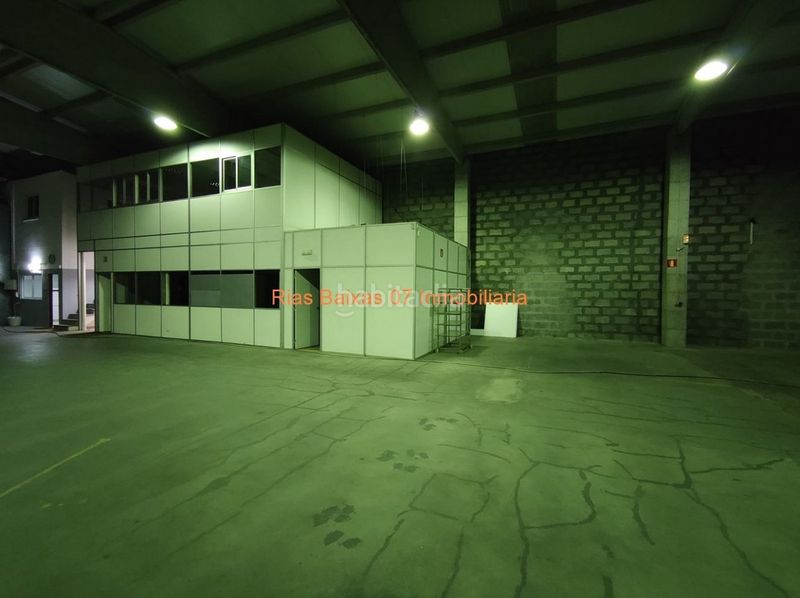 Foto fde2fb5e-41a8-463f-8082-09cbb76c3ba6. Location bâtiment à usage industriel dans Mos
