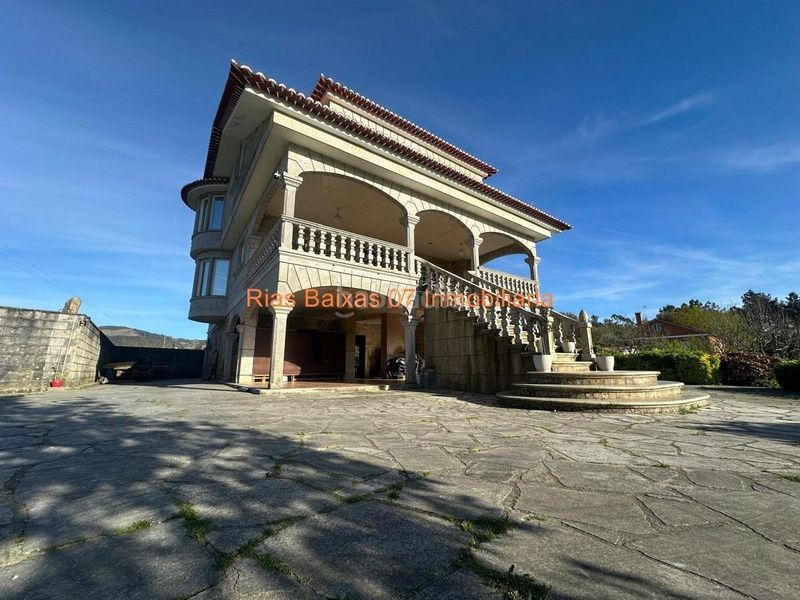 Foto a84f46cf-0db0-46e9-877e-bb472324bd94. Casa con parcheggio in Mos