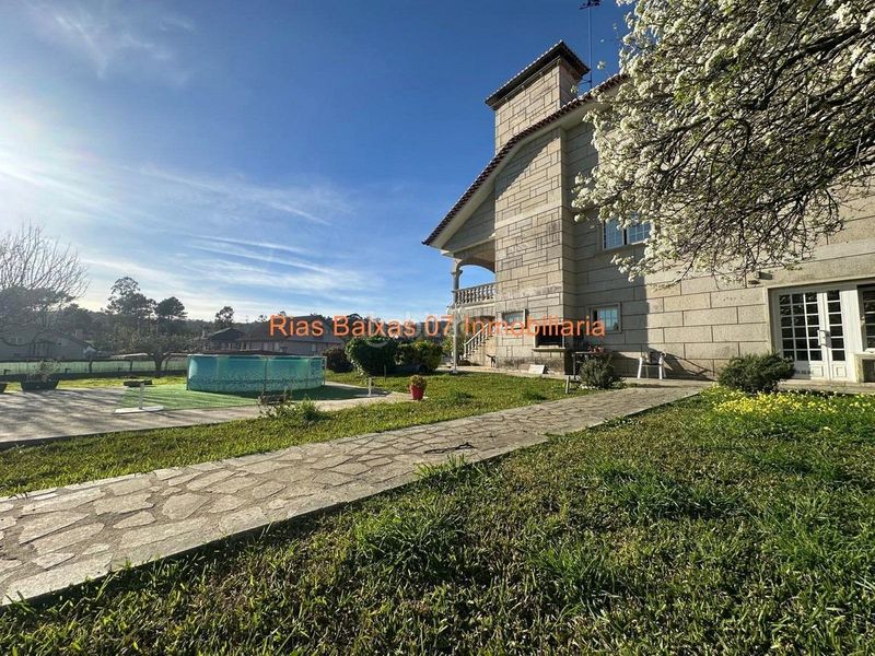 Foto f64d2c65-5b86-4a53-b7fb-8ea30e6c8e3e. Casa con parcheggio in Mos