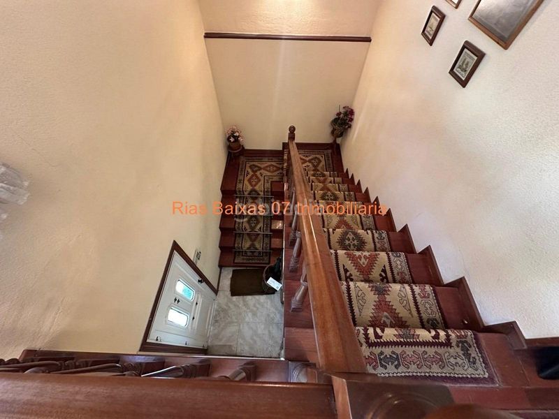 Foto 9a1ee3d5-ebcf-4db1-b70b-c0b19d7a4985. Casa ref 7072 casa 3 dorm. con gran bajo comercial independiente en cabral en Vigo