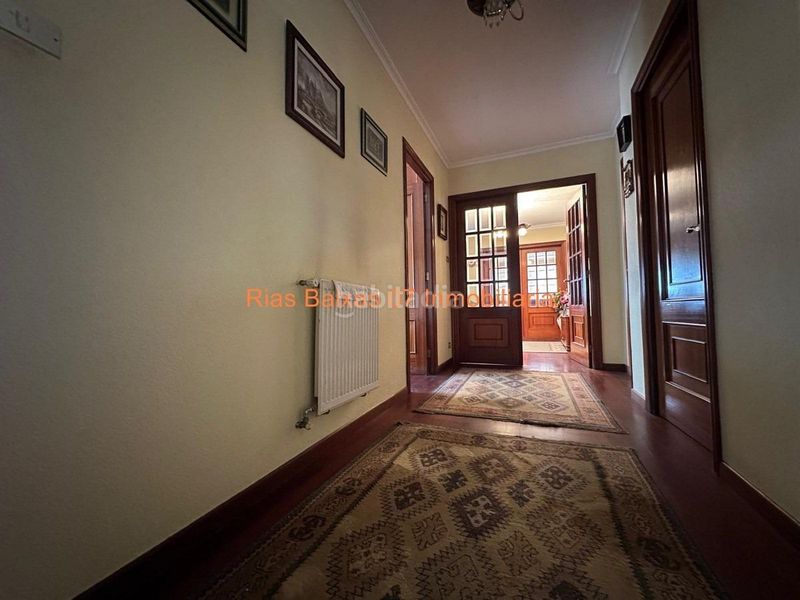 Foto e6d5780e-f44d-4645-baea-447ae966f488. Casa ref 7072 casa 3 dorm. con gran bajo comercial independiente en cabral en Vigo