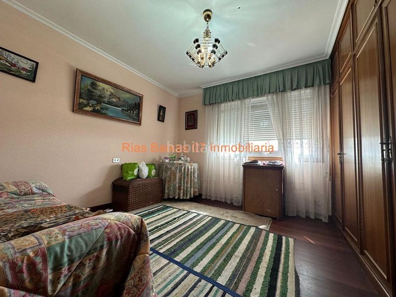 Foto f0a81359-43ca-4db1-b119-7b1d908b23a4. Casa ref 7072 casa 3 dorm. con gran bajo comercial independiente en cabral en Vigo