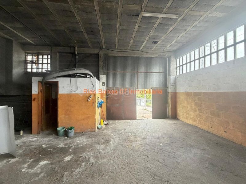 Foto 4f6ef74e-848f-43d9-9d30-f885403caa5f. Location bâtiment à usage industriel dans Mos