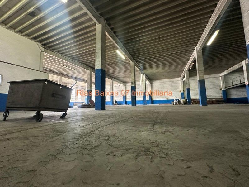 Foto aa9af0f6-19a8-4fa1-92a7-9e81f46b3fee. Location bâtiment à usage industriel dans Cabral - Candeán Vigo