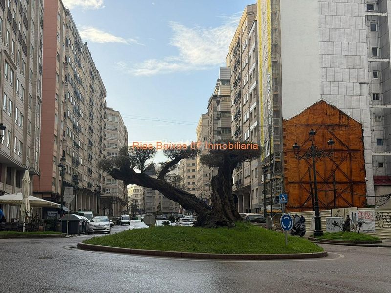 Foto 5f4fa3ee-b462-490a-97f3-b2fb2dfdefe4. Pis amb calefacció aparcament a Centro - Areal Vigo