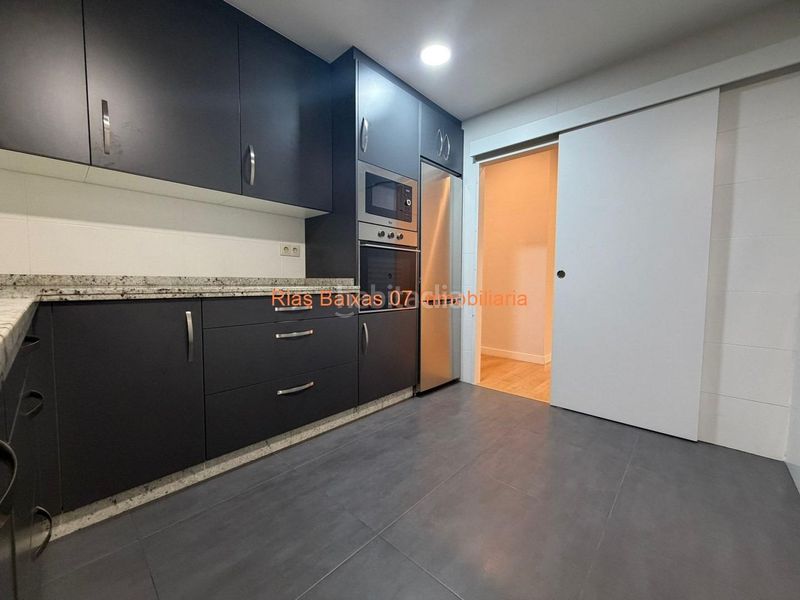 Foto f4d487e2-f085-4920-ade8-a4eab7e291cd. Pis amb calefacció aparcament a Centro - Areal Vigo