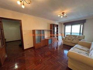 Flat in Porriño (O). Ref 7090  piso de 3 dorm.  2 baños  2 plazas de garaje céntrico