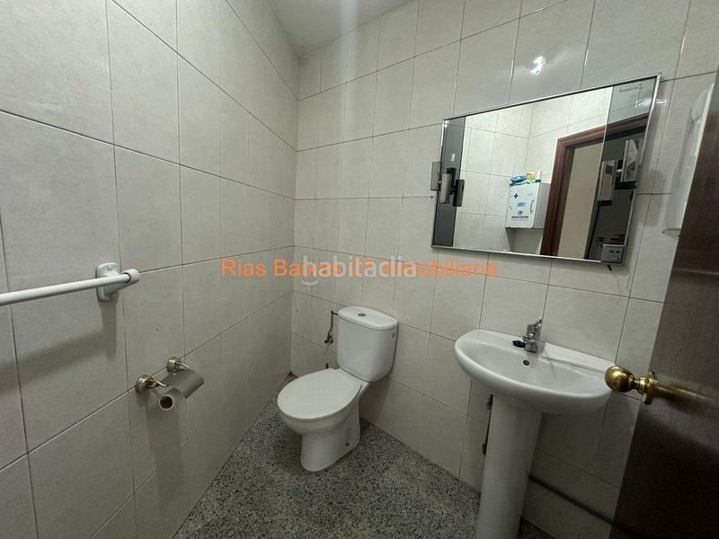 Foto 84af3b31-3102-4dbf-9c48-b3e4f6da557f. Lloguer local comercial a Mos