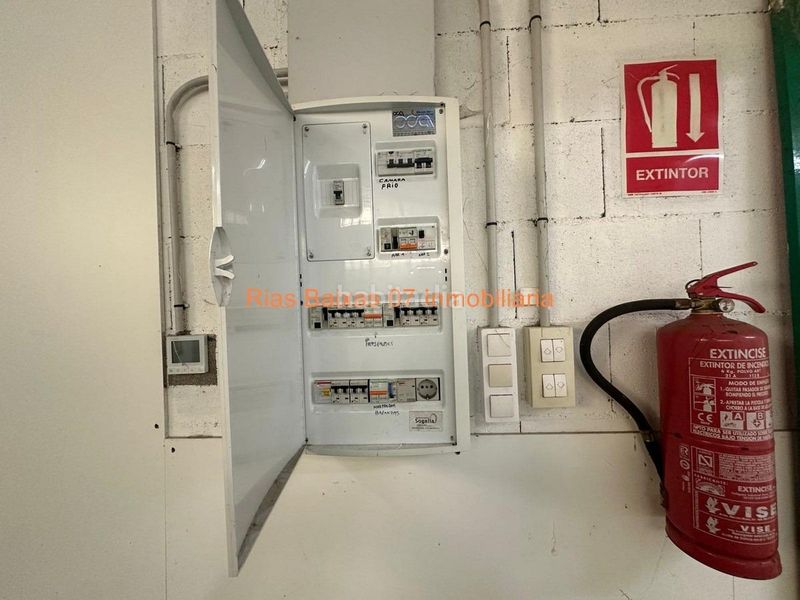 Foto a5cb539c-779d-40d2-9aa7-5f26b254f414. Lloguer local comercial a Mos