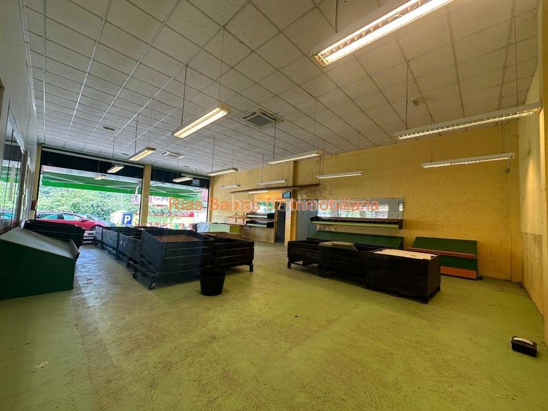 Foto ddd456ce-ee49-499d-bf48-0b135a4ba9c7. Lloguer local comercial a Mos